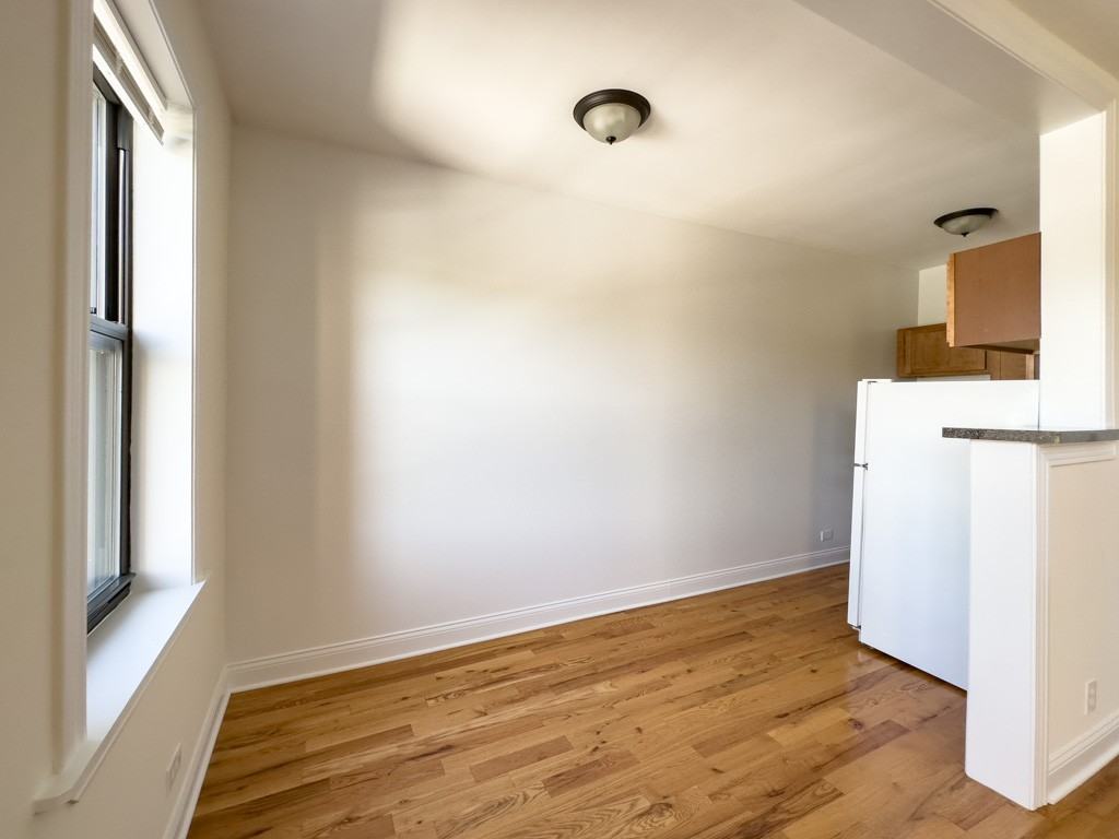 343 Park Avenue #05 - Photo 7 of 20