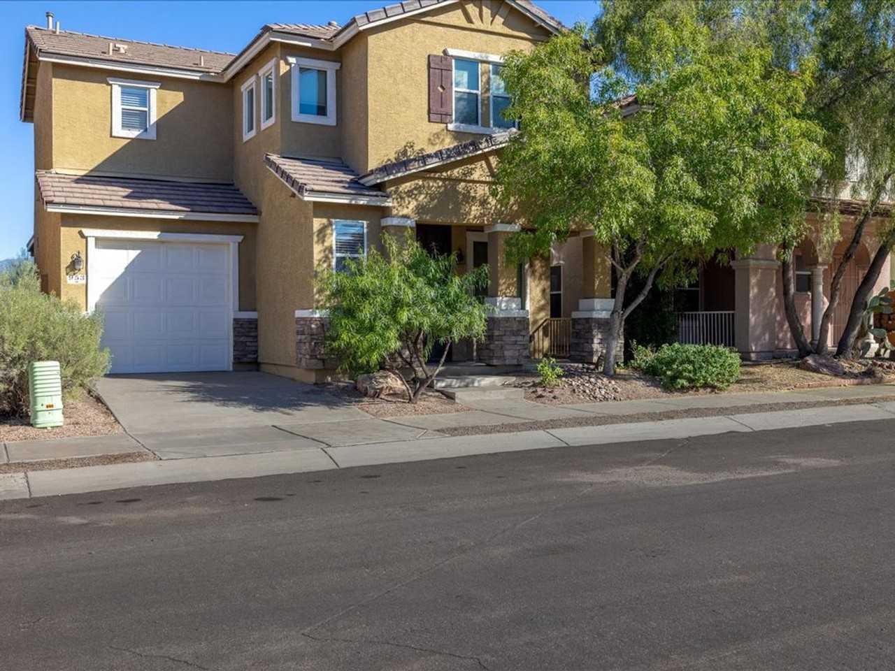 953 South Pantano Overlook Drive - Photo 3 of 27