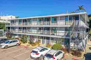 featured image of 2525 Broadway