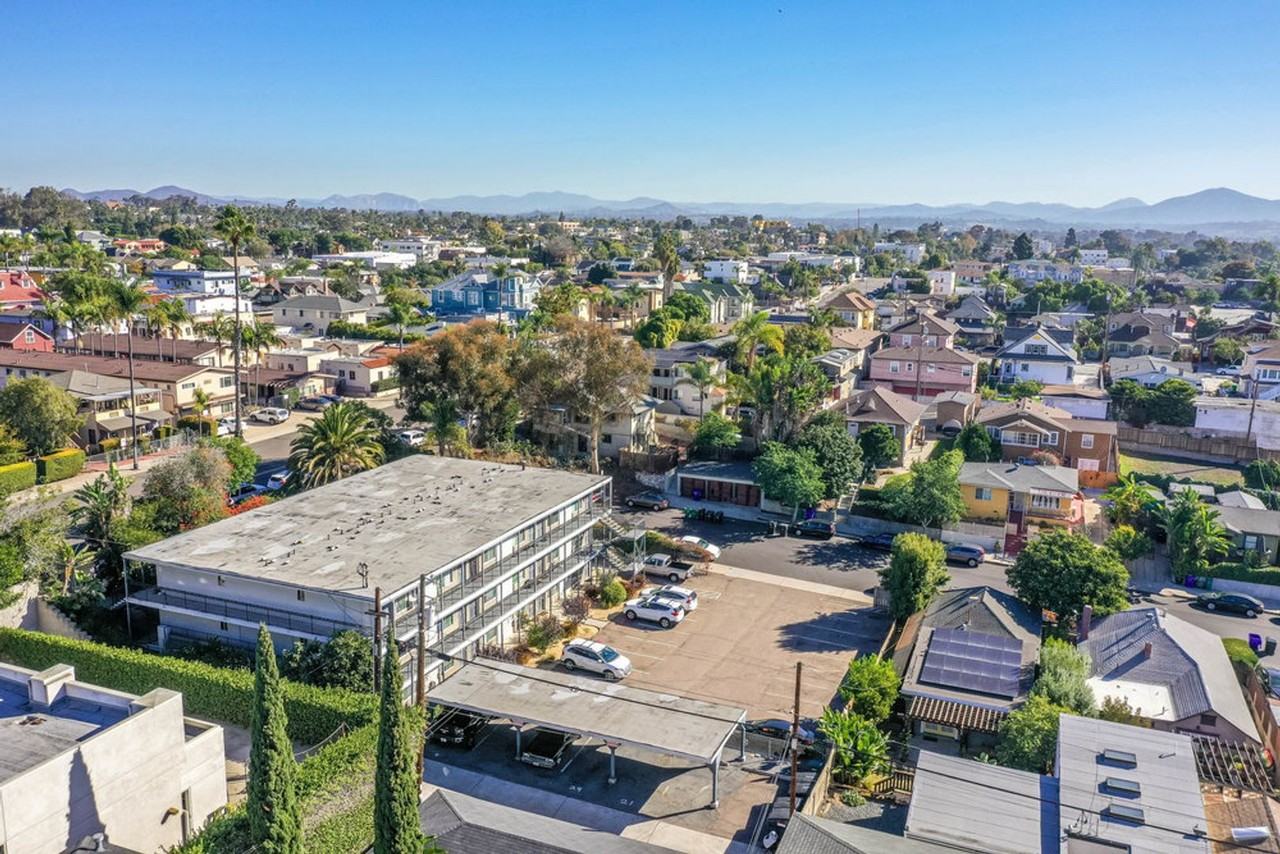 2525 Broadway - Photo 7 of 16