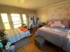 445 Park Dr - Photo 1 of 1