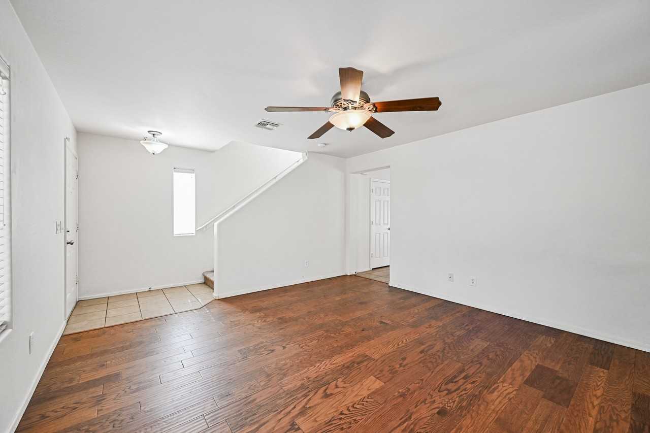 3726 West Pollack Street - Photo 2 of 27