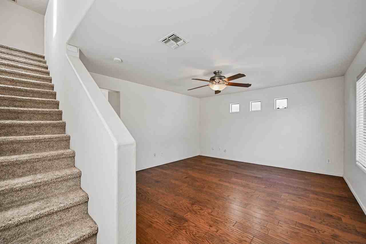 3726 West Pollack Street - Photo 5 of 27