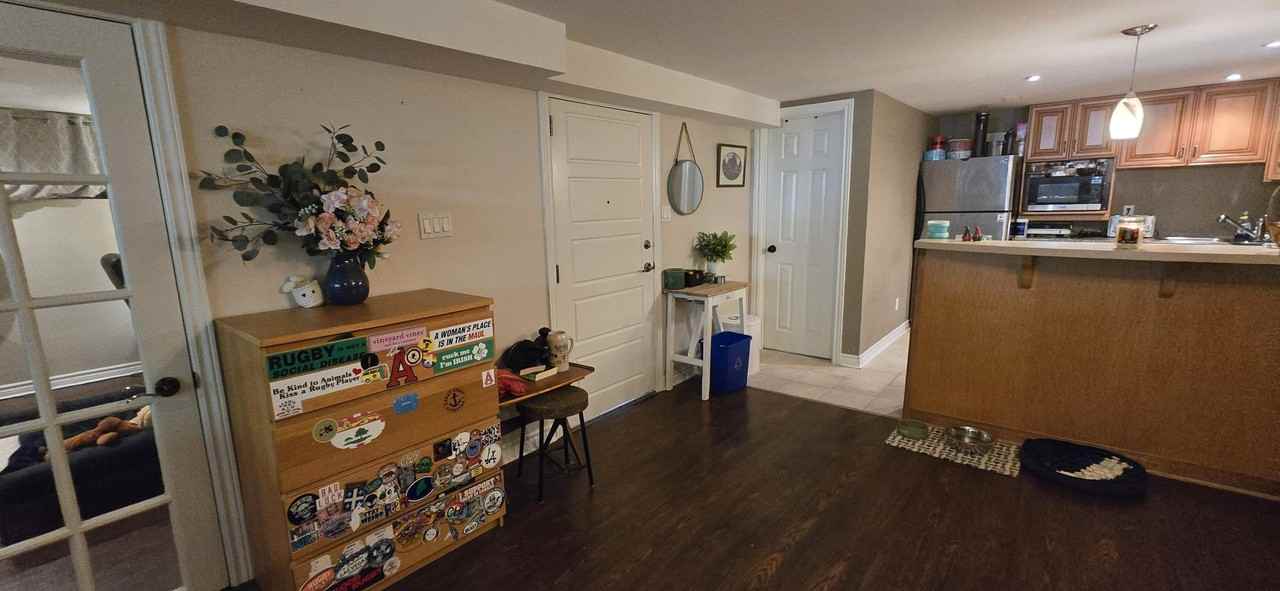 30 Collins Crescent #Bsmt - Photo 6 of 12