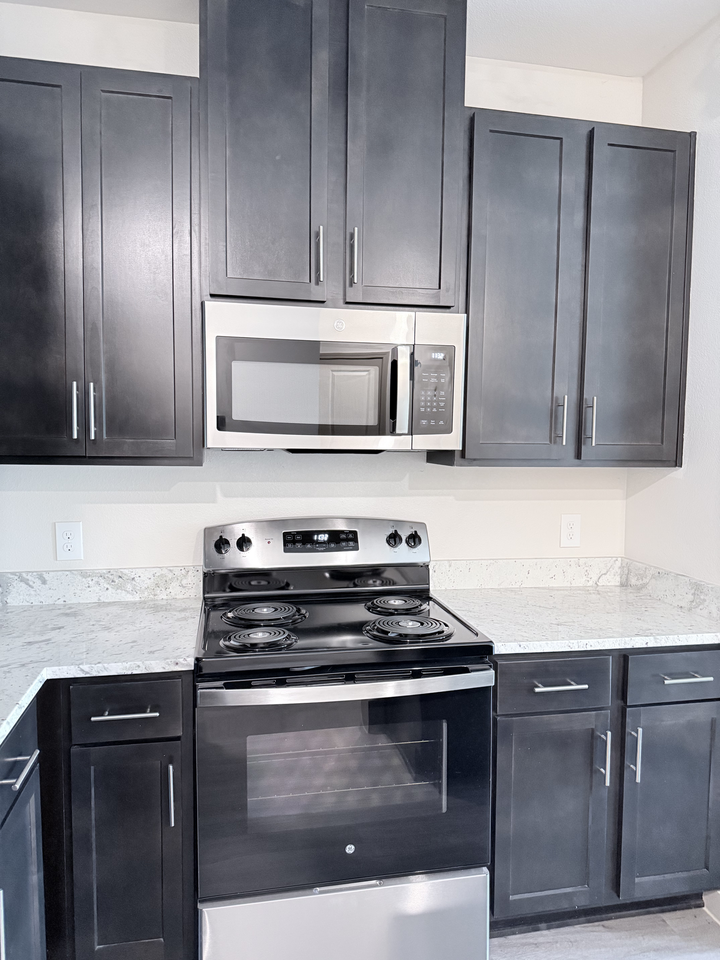 BARONS PARK - Photo 2 of 33