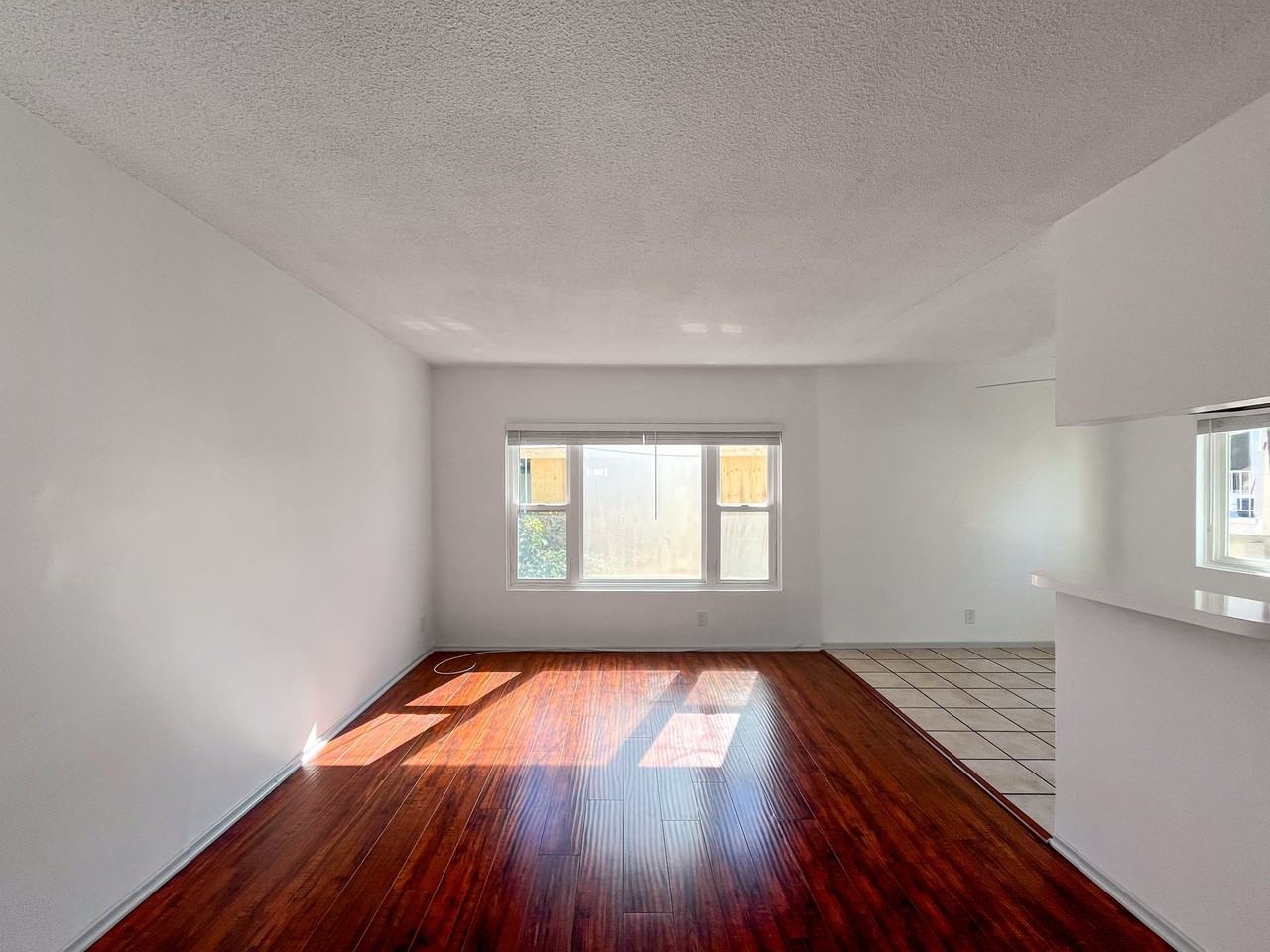 1547 Westgate Ave - Photo 5 of 13