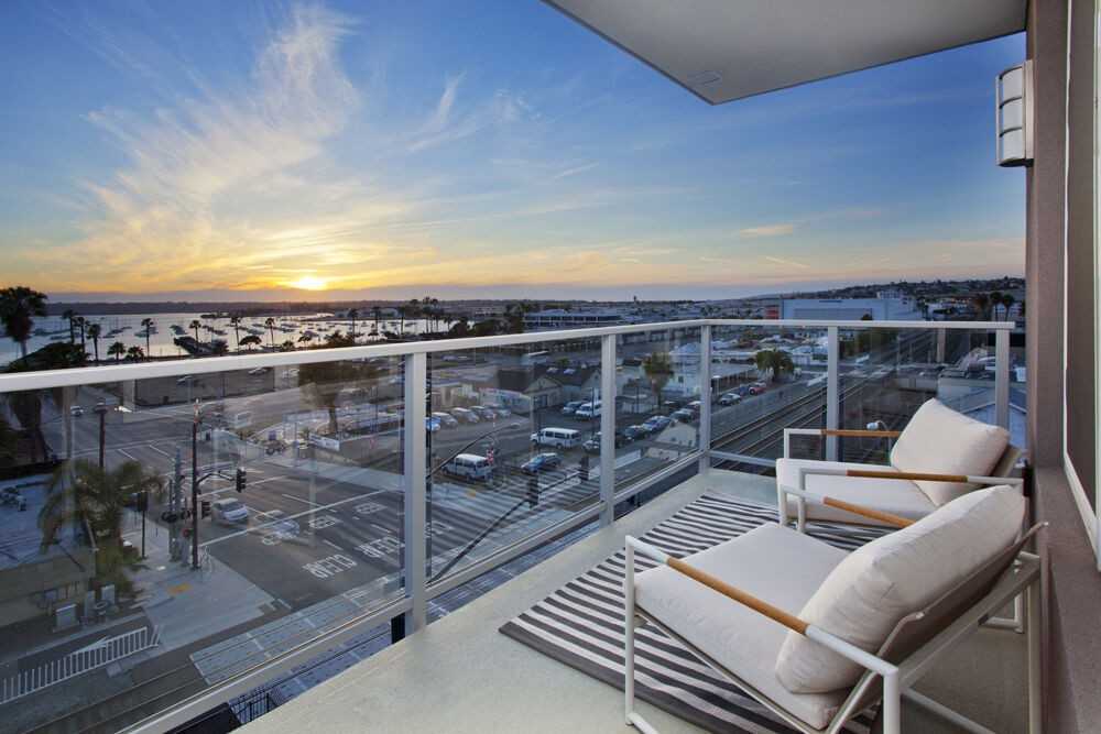 Instrata Little Italy - Photo 7 of 19