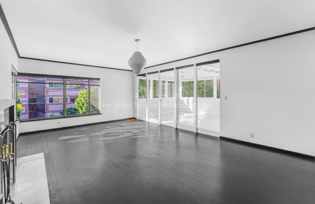 395 Staten Avenue - Photo 3 of 27