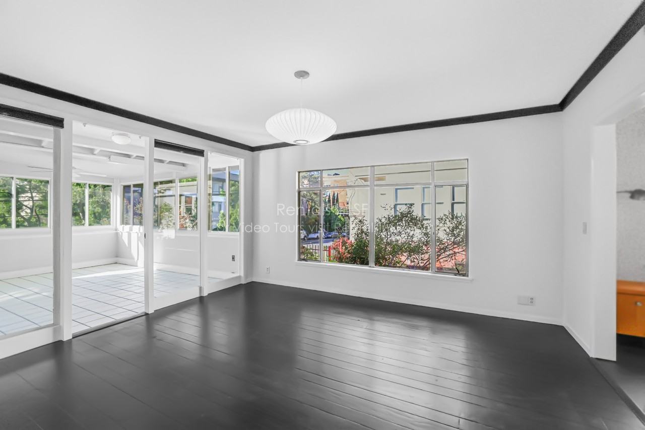 395 Staten Avenue - Photo 6 of 27