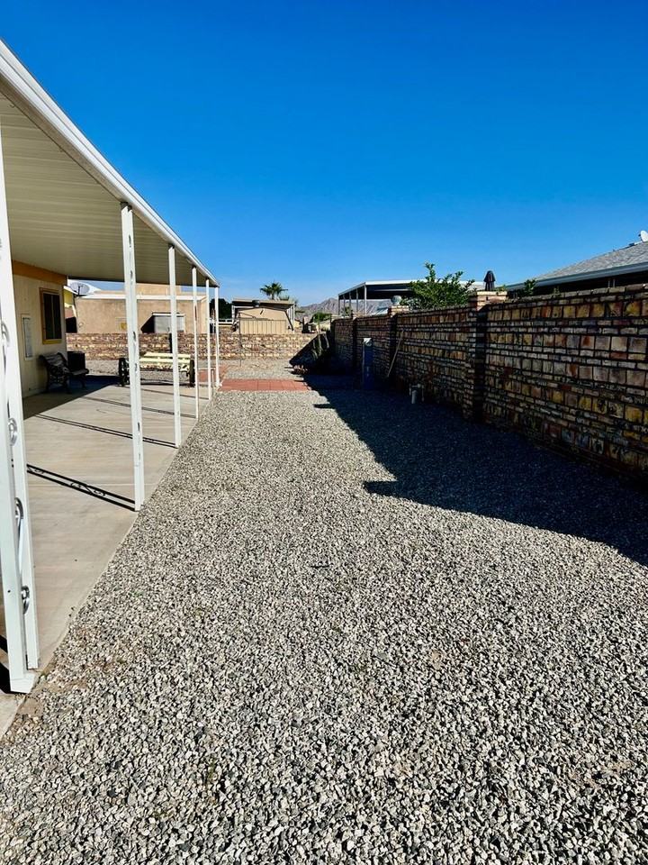 13580 E 48th Dr - Photo 7 of 29