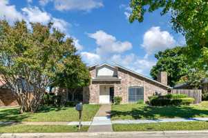 featured image of 4537 Fremont Ln