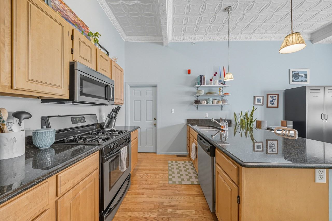 183 Rindge Avenue - Photo 5 of 14