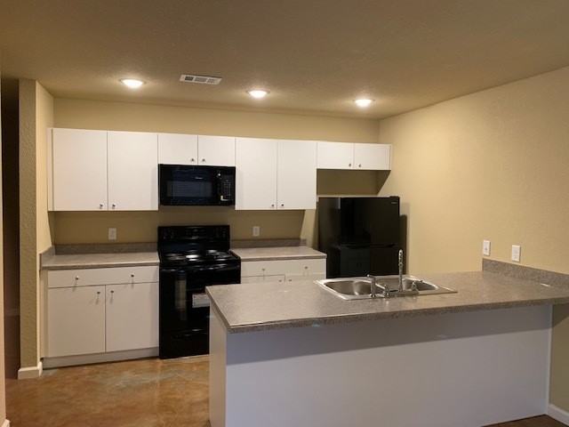 1801 Greensboro Road(all inclusive) - Photo 2 of 10