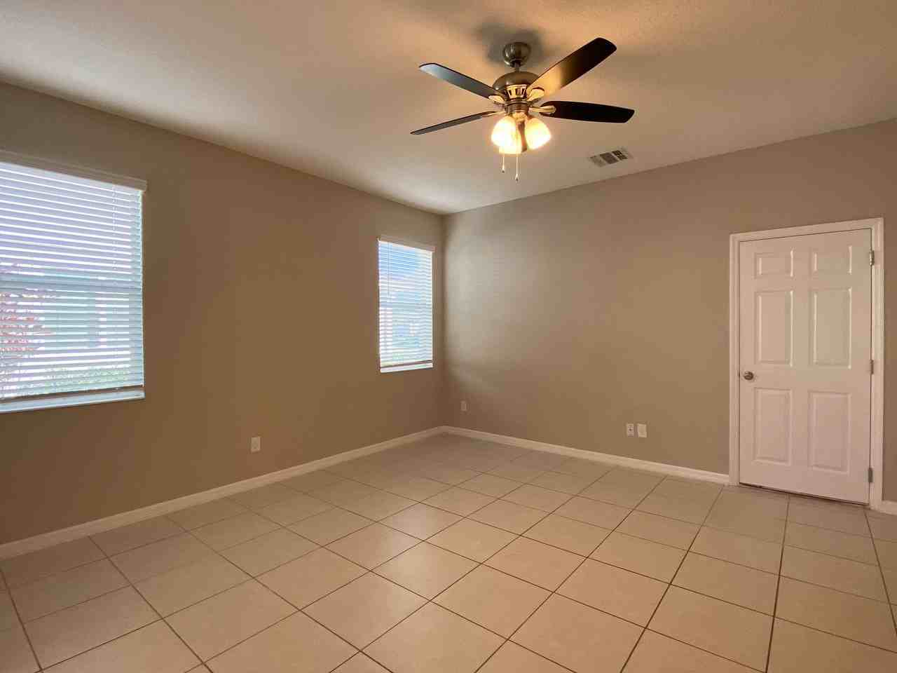 4246 Gumbo Limbo Drive - Photo 7 of 35