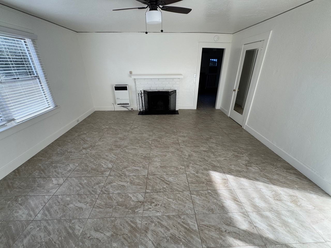 122 West Valerio Street - Photo 2 of 3