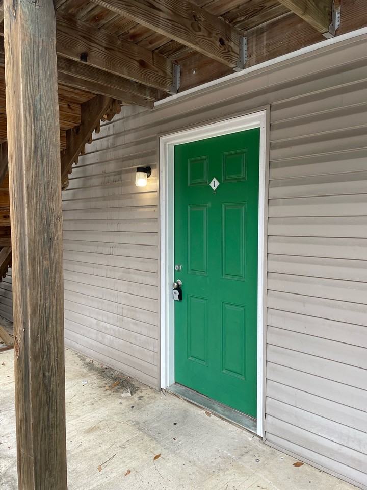 2348 Horne Avenue - Photo 3 of 18