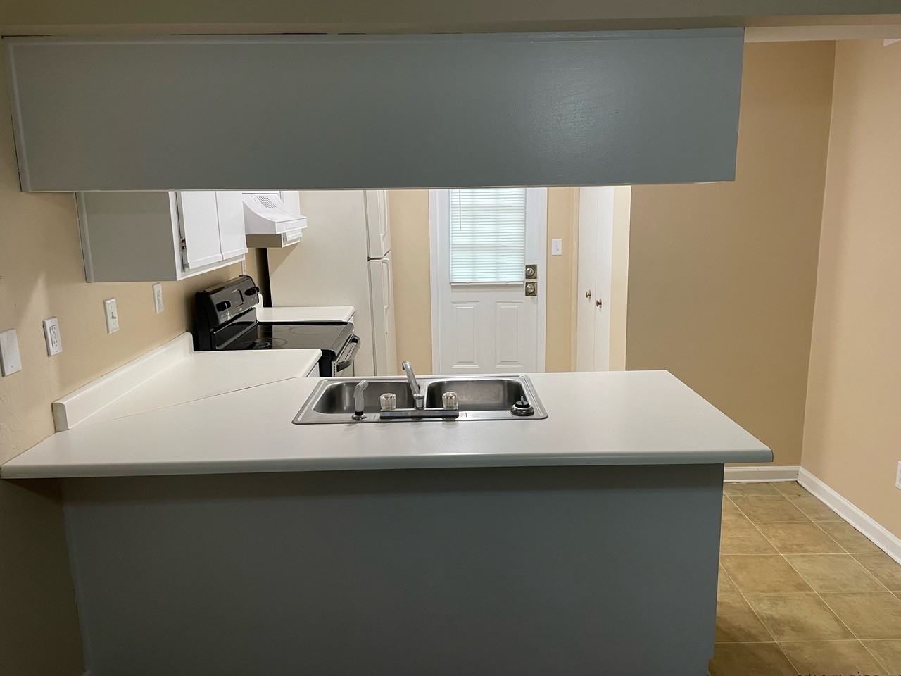 2348 Horne Avenue - Photo 6 of 18