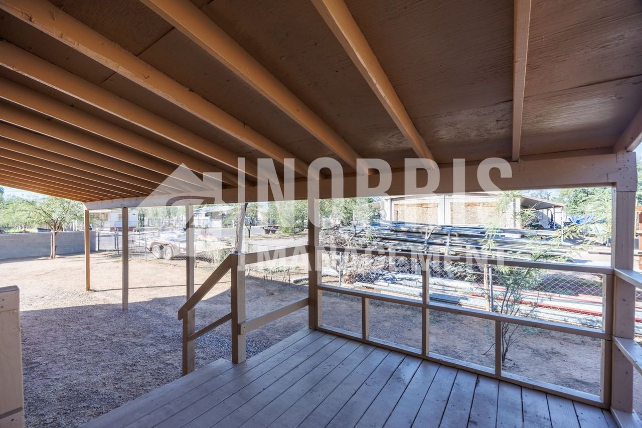 18320 W Carol Ave - Photo 7 of 39