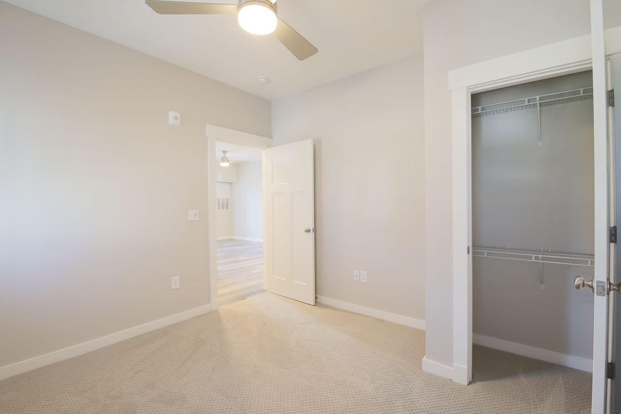 Somerset Apartments - Photo 5 of 25