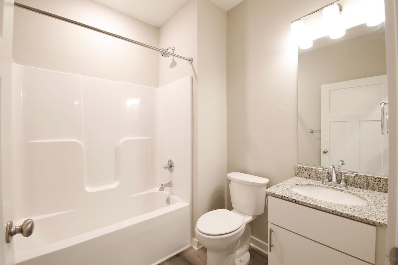 Somerset Apartments - Photo 6 of 25