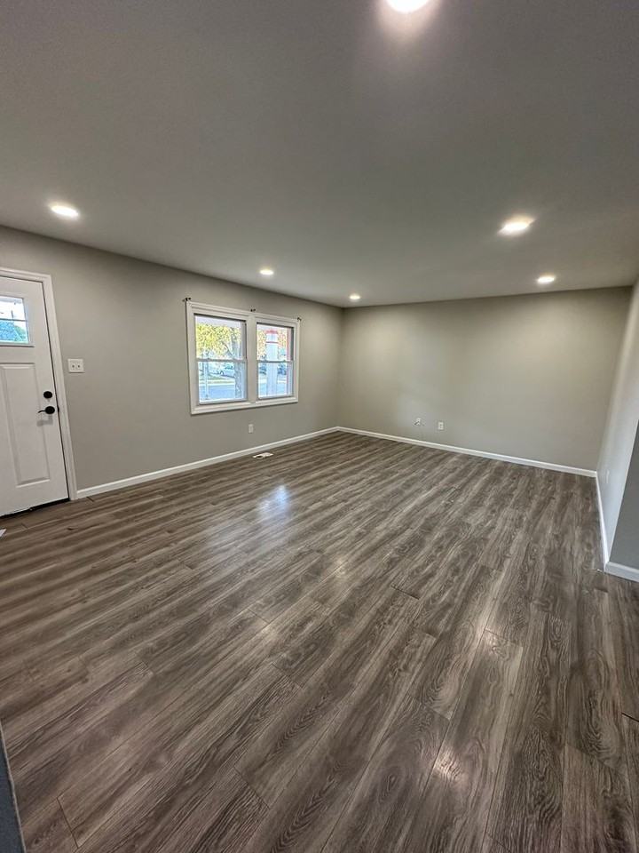 86 Evergreen Dr - Photo 2 of 13