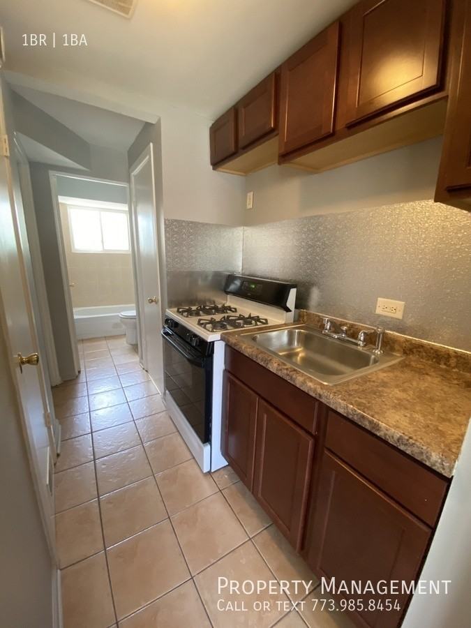 8850 S Saginaw Avenue - Photo 2 of 15