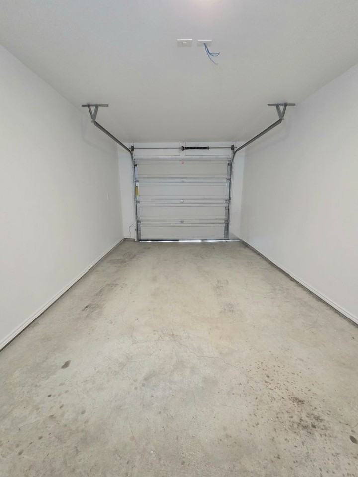 3208 Stonewall Dr #B - Photo 7 of 17