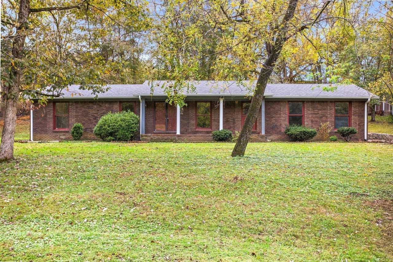 148 Tanglewood Dr - Photo 2 of 43