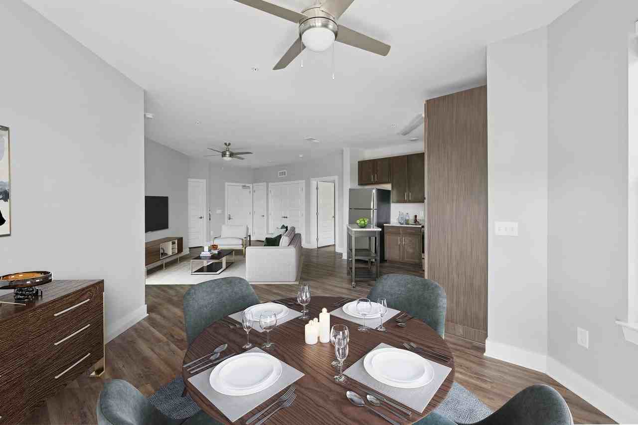 Bonavia Luxury Apartments - Photo 6 of 40