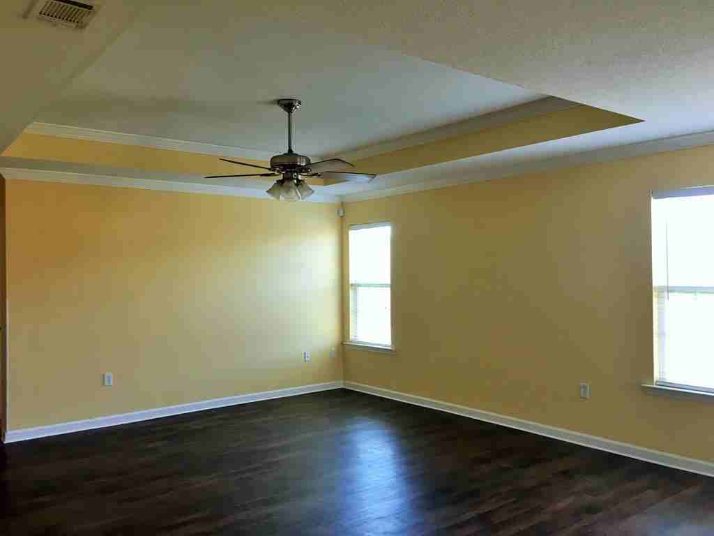 5248 Fortress Cir - Photo 3 of 14