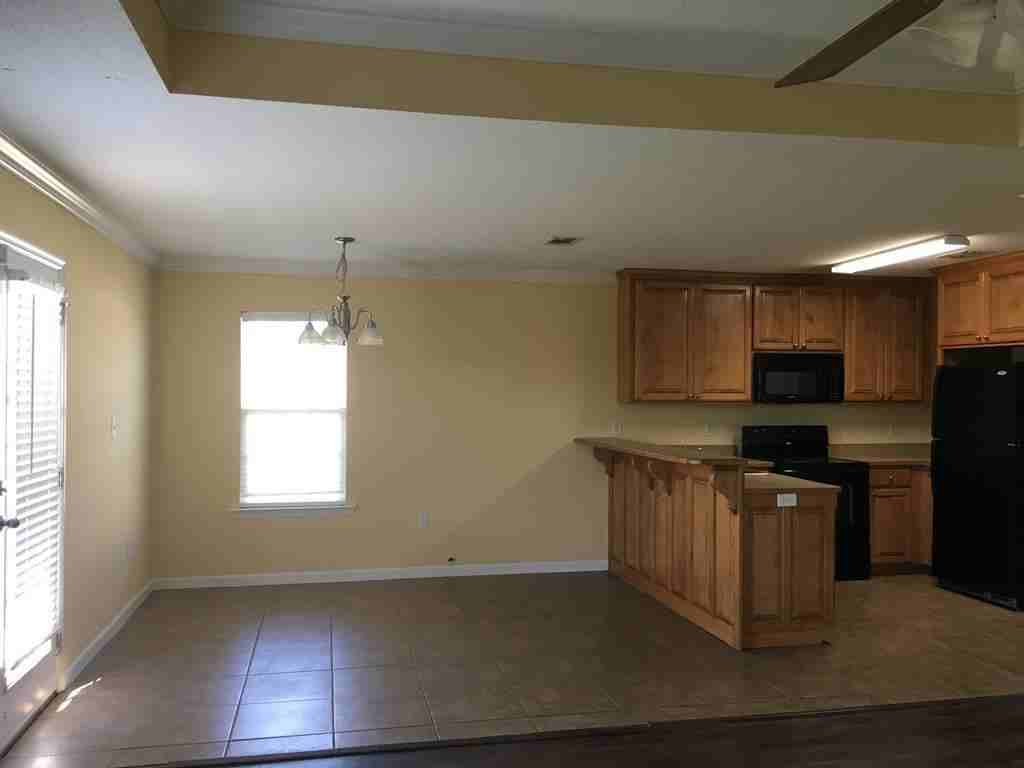 5248 Fortress Cir - Photo 5 of 14