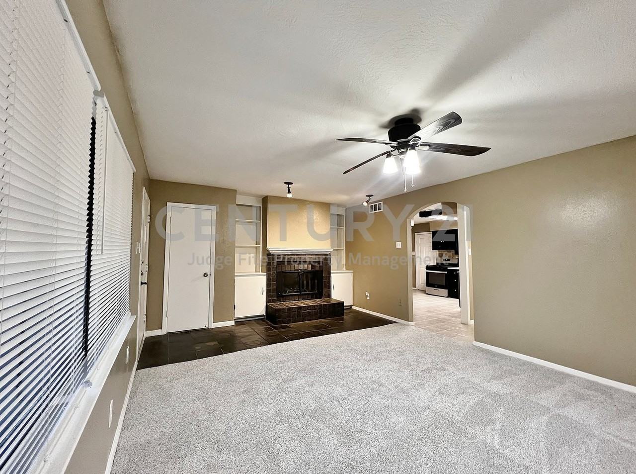 1905 Dorothy Dr - Photo 2 of 14