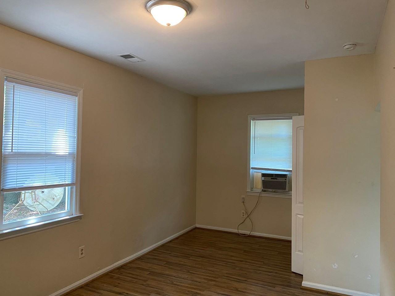 3708 Harvard Ave - Photo 7 of 15