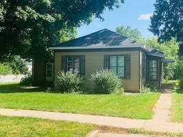 featured image of 716&718 4th St