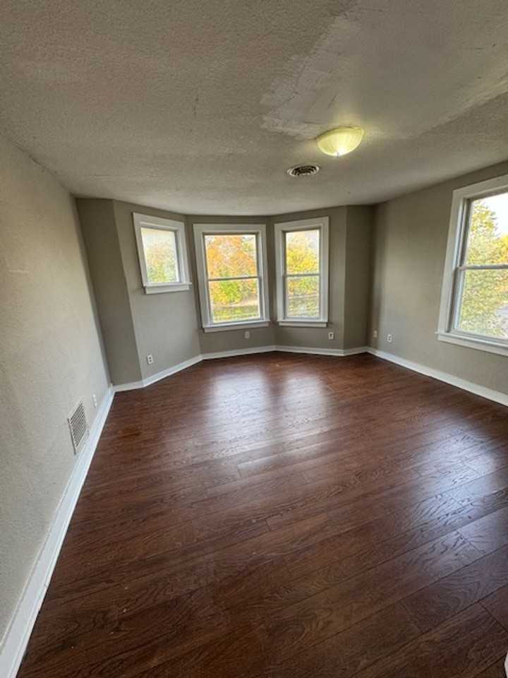 1420 Saint Joe Blvd - Photo 4 of 8