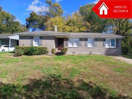 featured image of 3614 Steele St