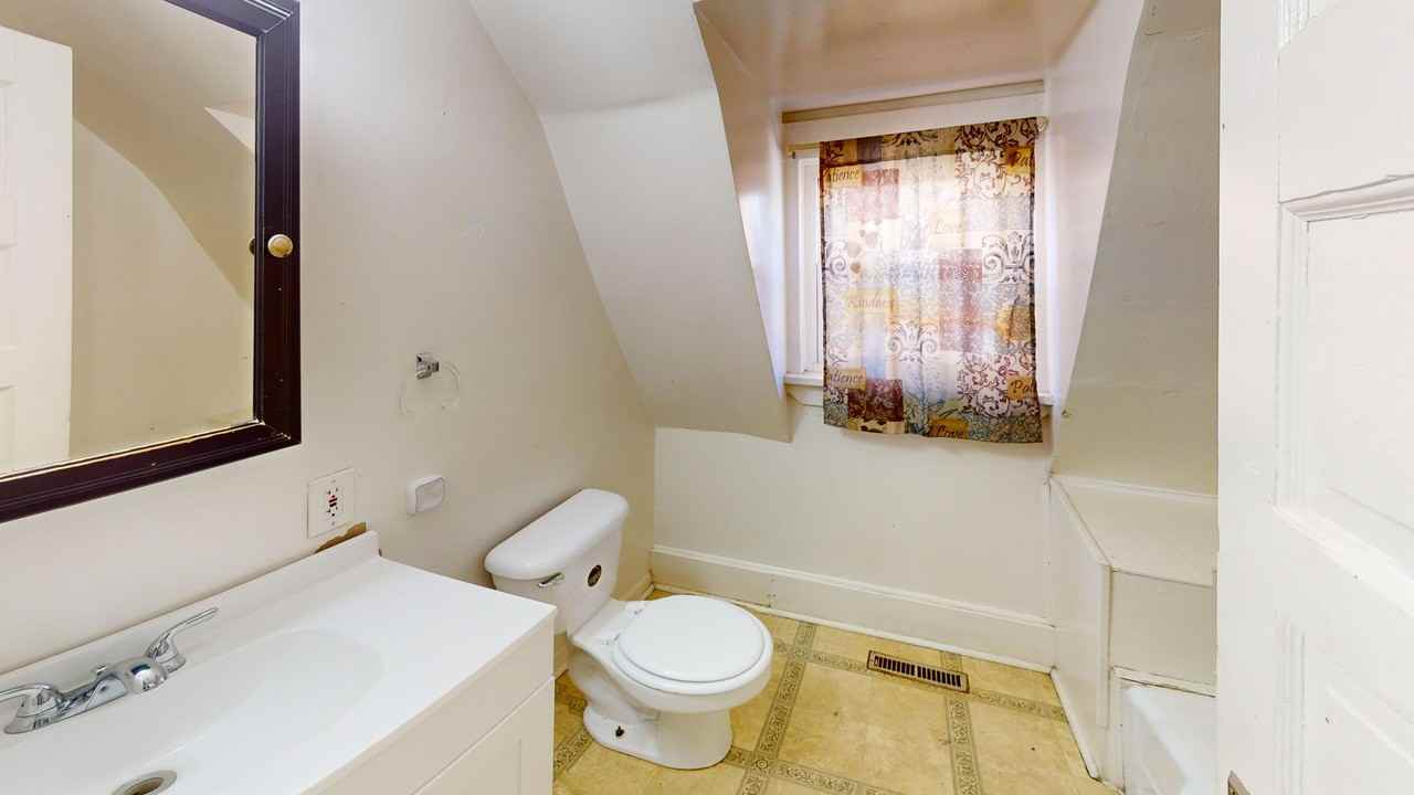 130 Wyle Ave - Photo 2 of 18