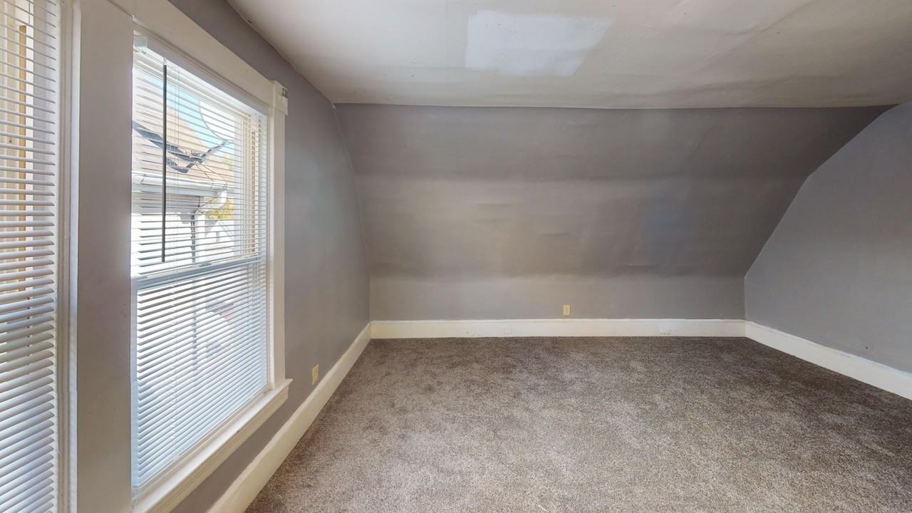 130 Wyle Ave - Photo 7 of 18