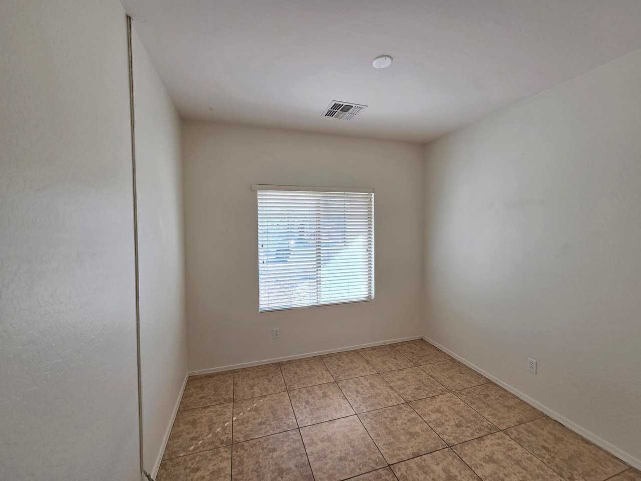 16964 West Cocopah Street - Photo 5 of 26