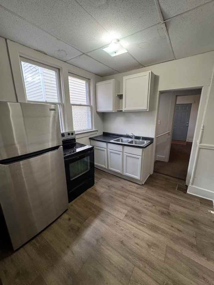 312 3rd Street - Photo 4 of 8