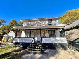 Grand 836/838 - Photo 1 of 1