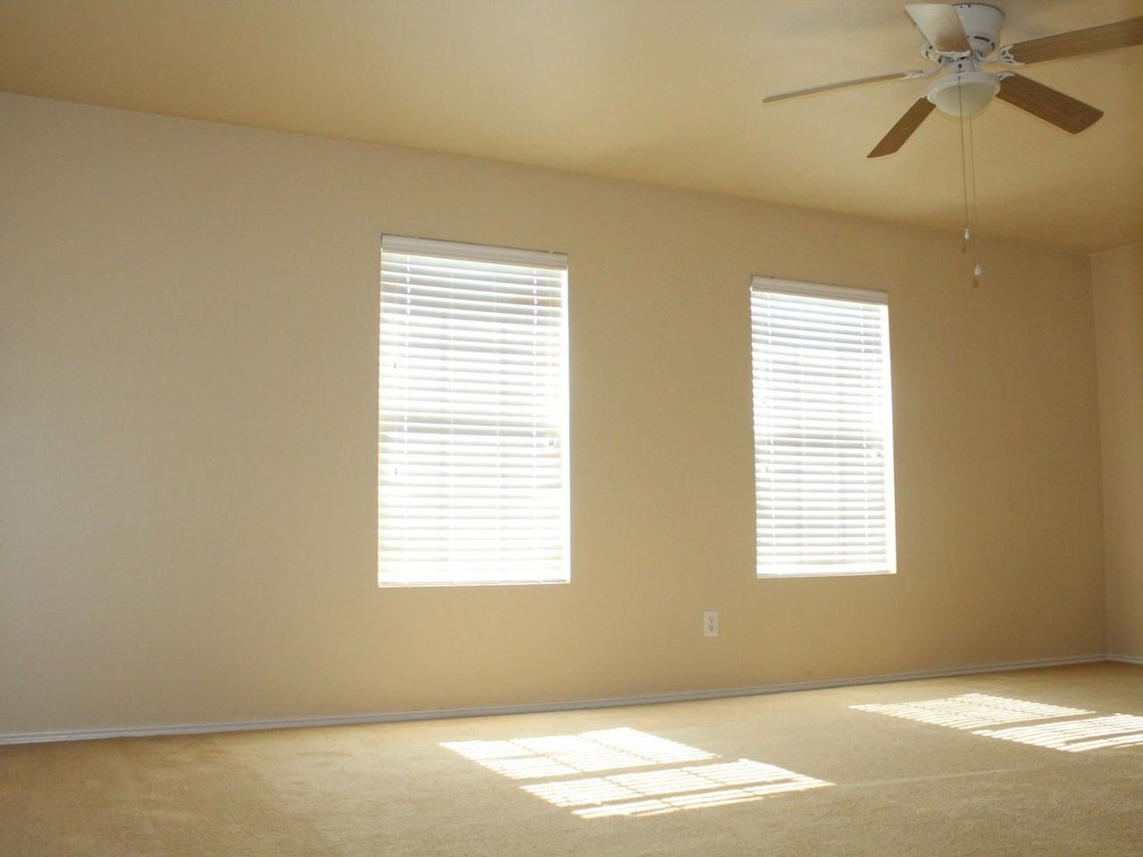 12800 Cedar Hollow Drive - Photo 4 of 10