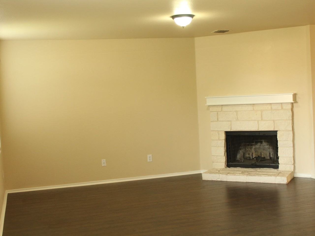 12800 Cedar Hollow Drive - Photo 7 of 10