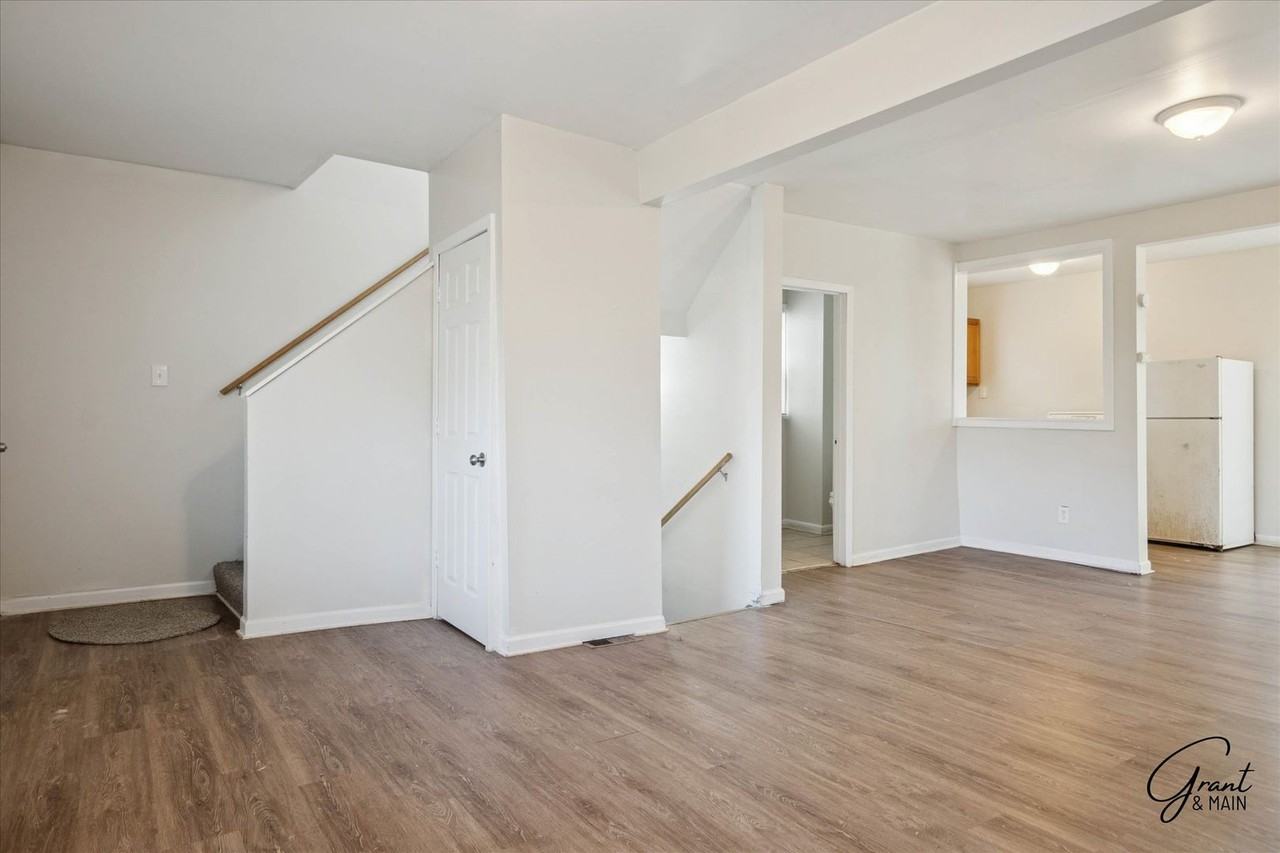 15769 Wildemere St - Photo 4 of 17