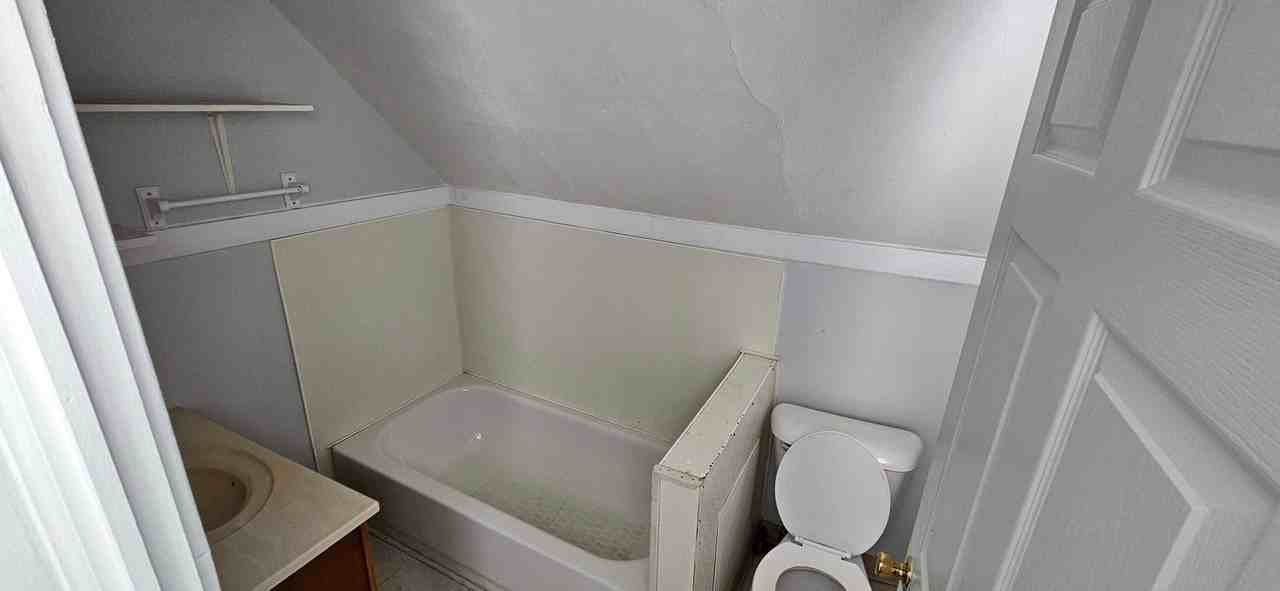 Bodine Properties - Terre Haute - Photo 6 of 13