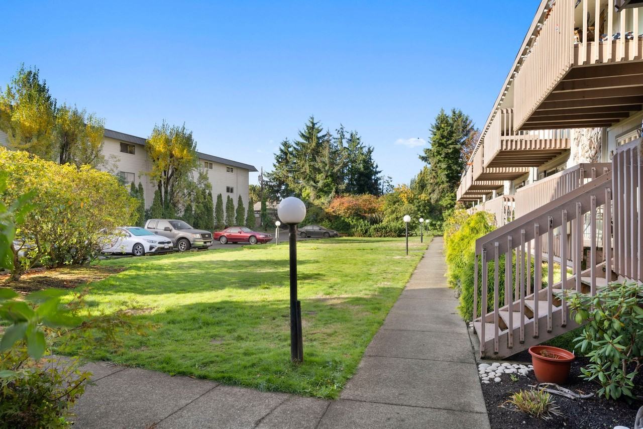 Live by the Des Moines Marina — Walk to Restaurants, Shops & the Farmers Market! 1 bedroom Unit - Photo 3 of 25