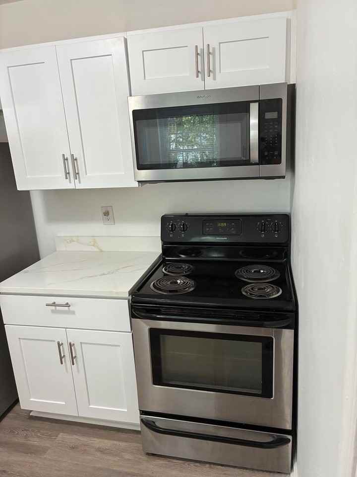116 Holland Cir - Photo 3 of 9