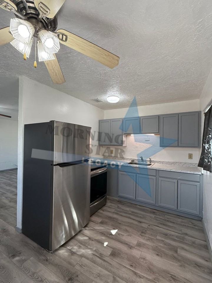 1708 Princess Jeanne Dr - Photo 7 of 28