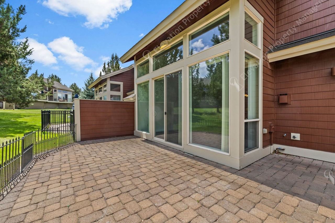 1277 Highland View Loop - Photo 3 of 44