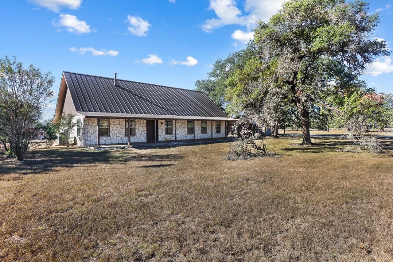 933 Last Gap Ln - Photo 2 of 33